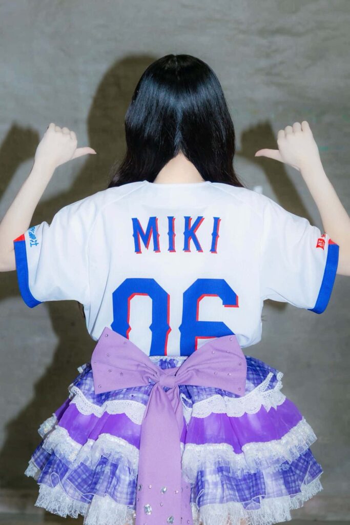 純嶺みき(すみれ みき)【紫色】プロフィール｜iLiFE!【あいらいふ】画像